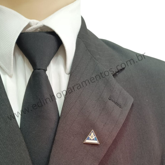 Pin Triângulo Esquadro e...