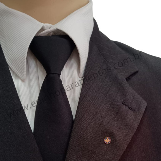 Pin Esquadro e Compasso...