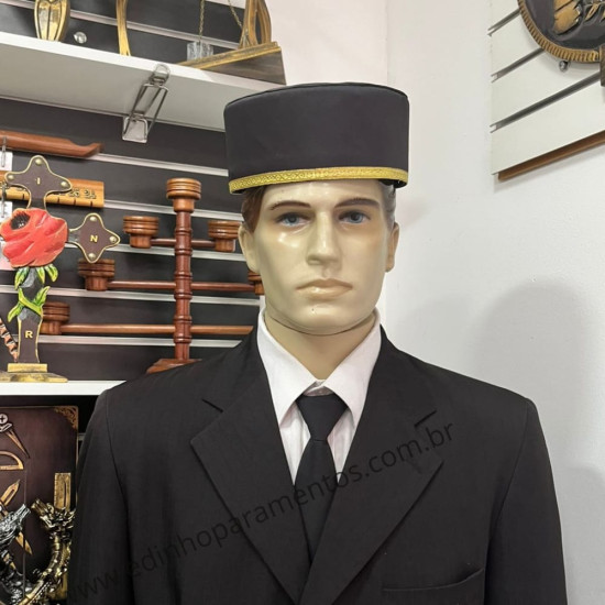 Barrete Preto com Dourado...